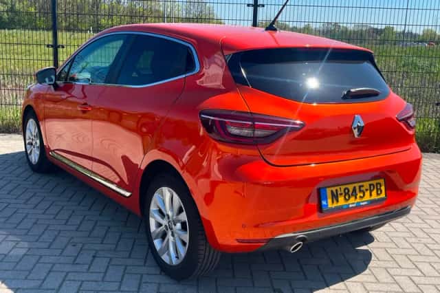 Renault Clio (2021) thumbnail 5