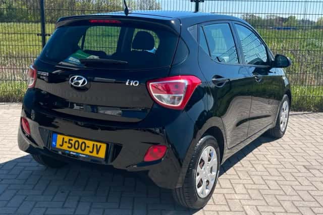 Hyundai i10 (2016) thumbnail 2
