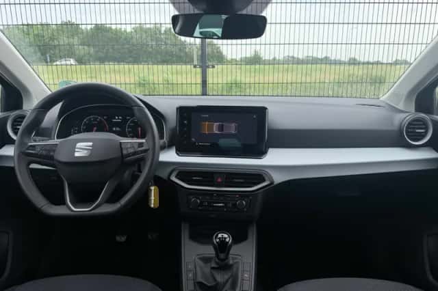 SEAT Ibiza (2023) thumbnail 3