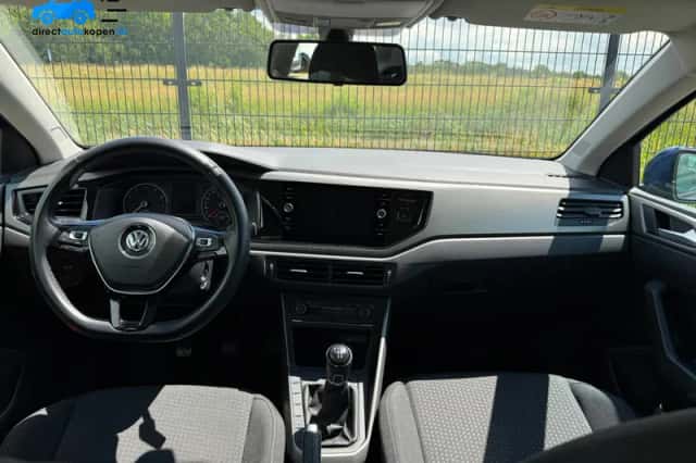 Volkswagen Polo (2019) thumbnail 3
