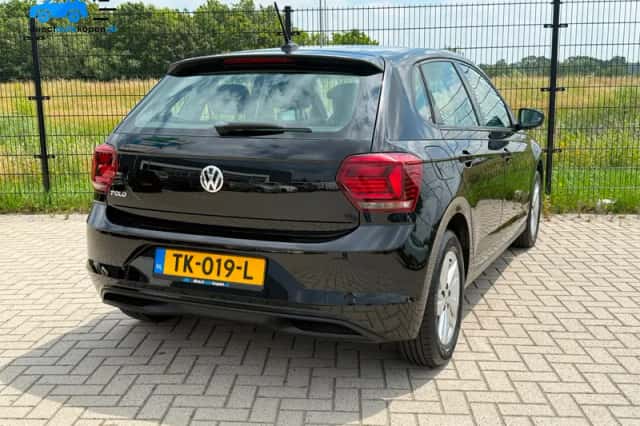 Volkswagen Polo (2018) thumbnail 2