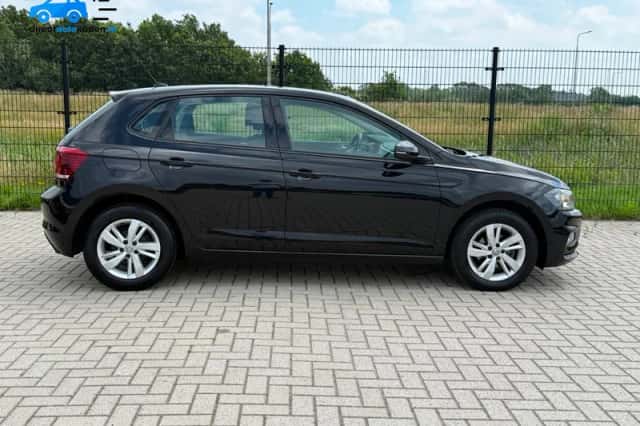 Volkswagen Polo (2018) thumbnail 6