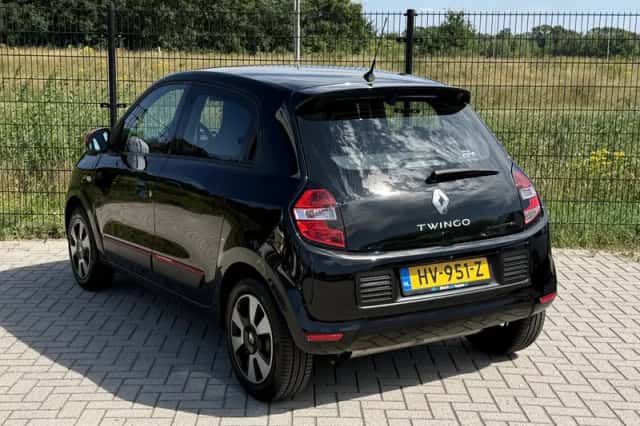 Renault Twingo (2016) thumbnail 2