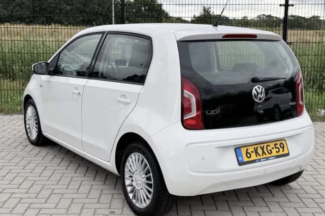 Volkswagen Up! (2013) thumbnail 5