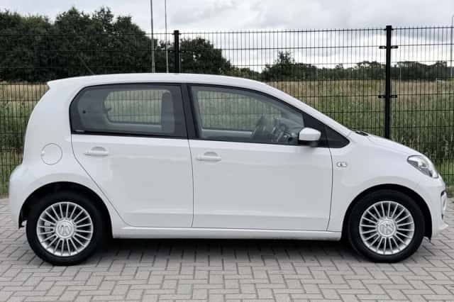 Volkswagen Up! (2013) thumbnail 6