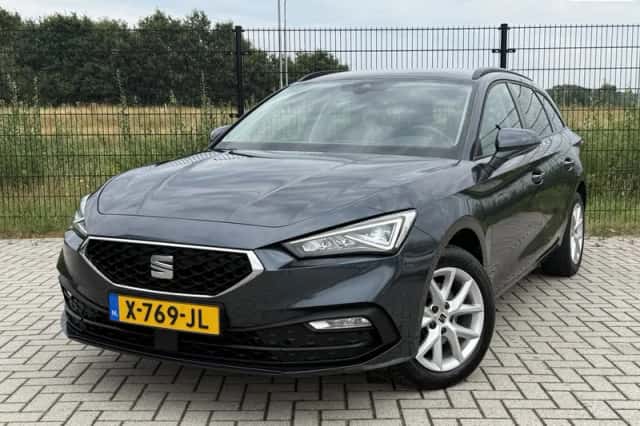 SEAT Leon Sportstourer (2022) thumbnail 1