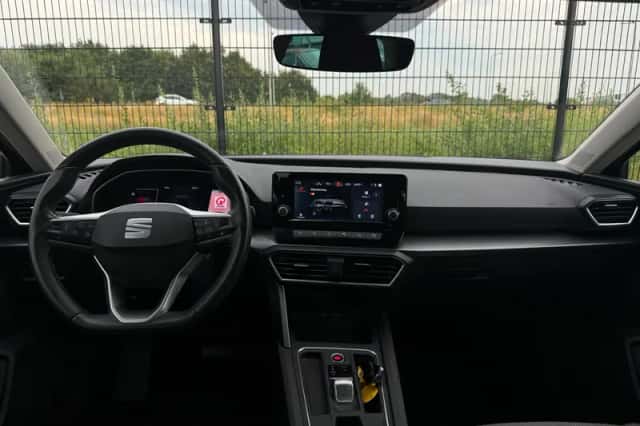 SEAT Leon Sportstourer (2022) thumbnail 3