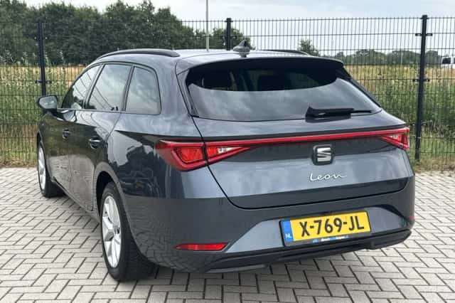 SEAT Leon Sportstourer (2022) thumbnail 5