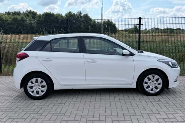 Hyundai i20 (2018) thumbnail 6