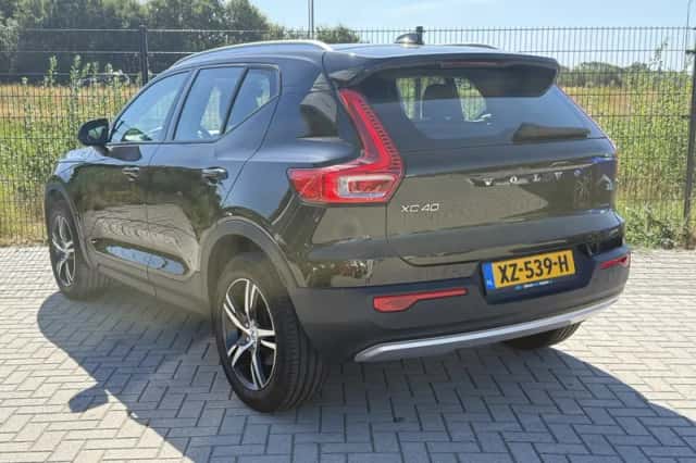 Volvo XC40 (2018) thumbnail 5
