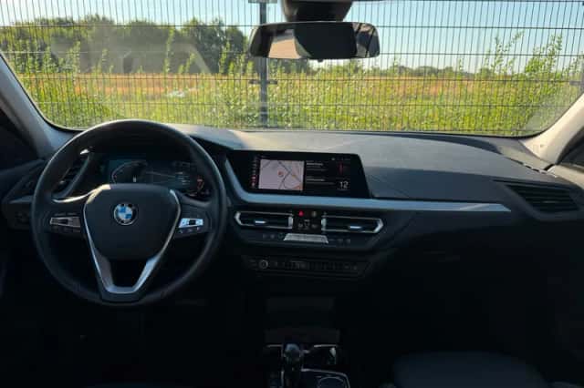 BMW 1-Serie (2021) thumbnail 3