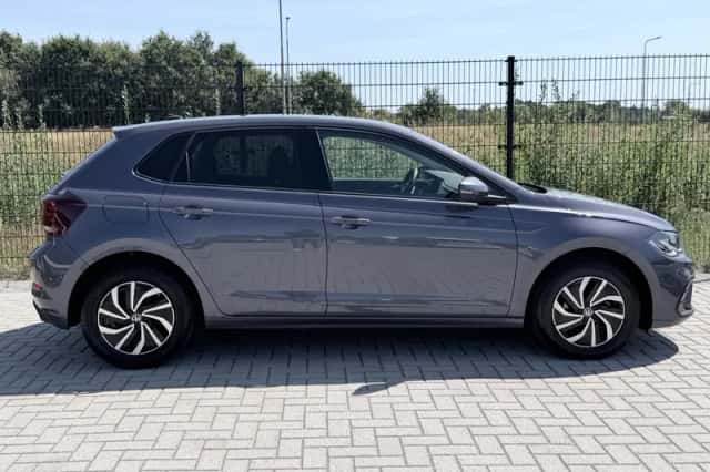 Volkswagen Polo (2022) thumbnail 6