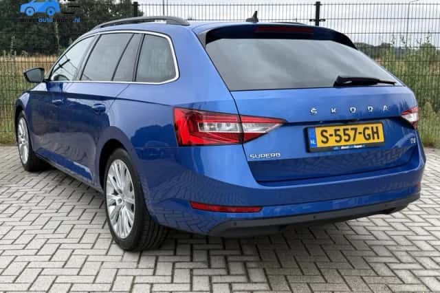 Škoda Superb (2020) thumbnail 5