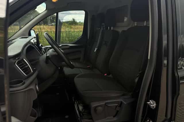 Ford Transit Custom (2018) thumbnail 5