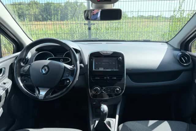 Renault Clio (2014) thumbnail 3