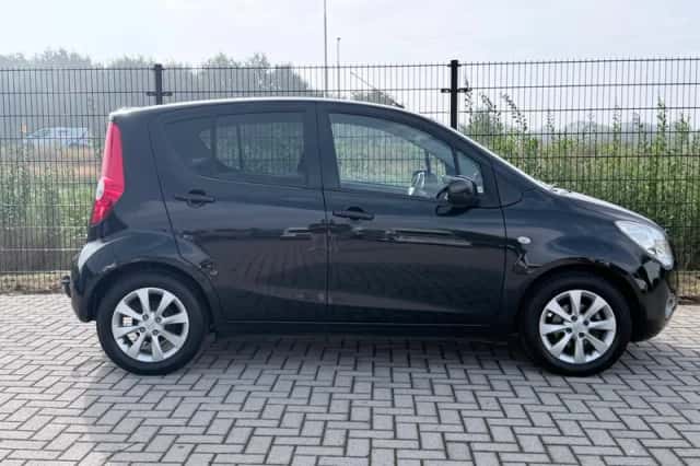 Opel Agila (2015) thumbnail 6