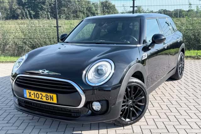 MINI Clubman (2017) thumbnail 1