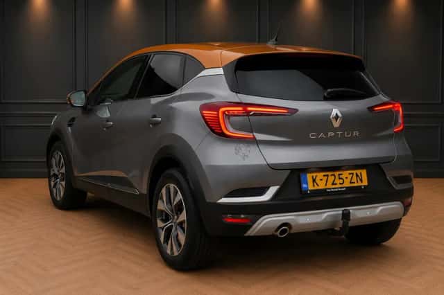 Renault Captur (2021) thumbnail 6