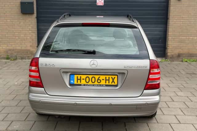 Mercedes-Benz C-Klasse (2004) thumbnail 5