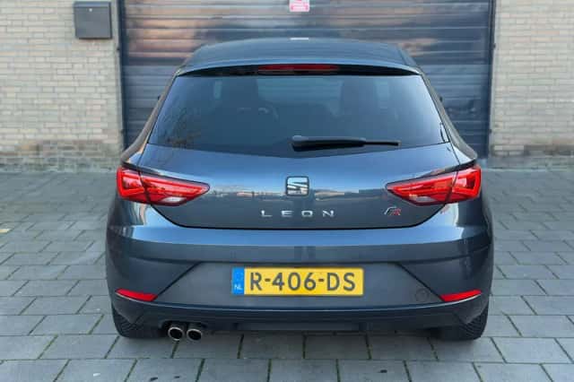 SEAT Leon (2019) thumbnail 5
