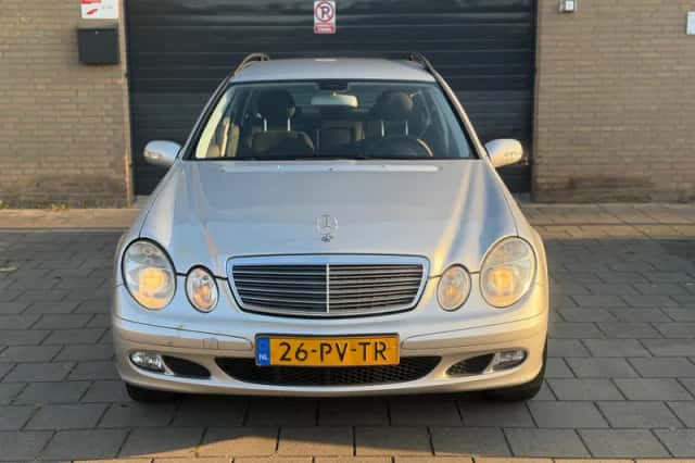 Mercedes-Benz E-Klasse (2005) thumbnail 2