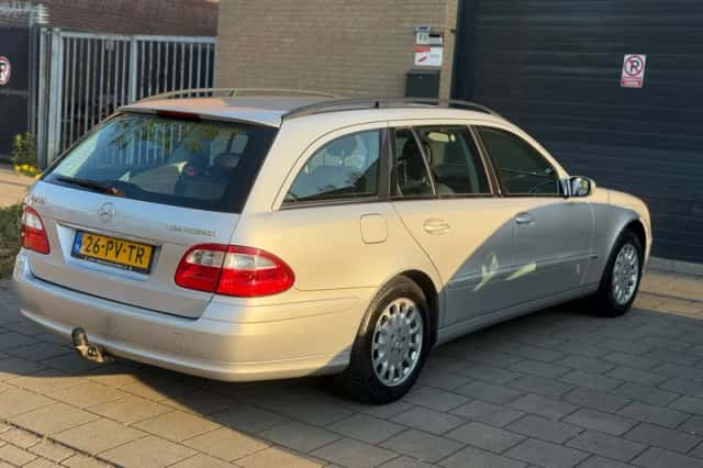 Mercedes-Benz E-Klasse (2005) thumbnail 4