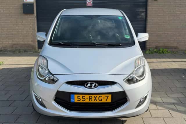 Hyundai ix20 (2011) thumbnail 2