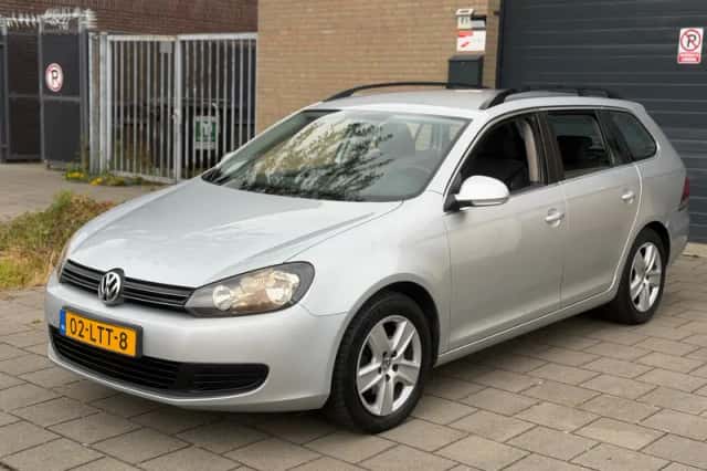 Volkswagen Golf (2010) thumbnail 1