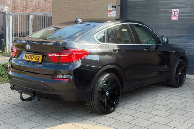 BMW X4 (2014) thumbnail 4
