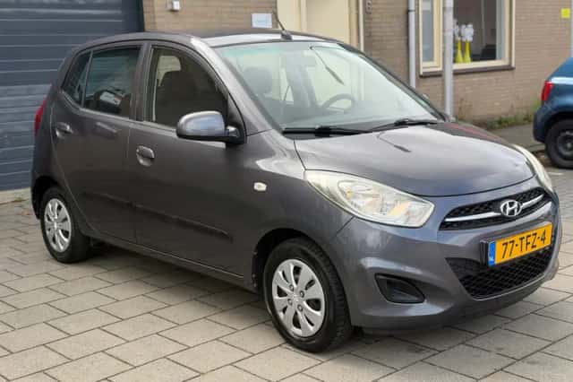 Hyundai i10 (2012) thumbnail 3