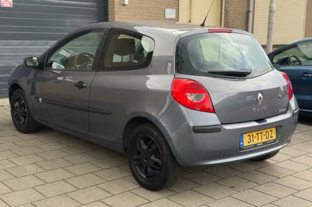 Renault Clio (2007) thumbnail 6