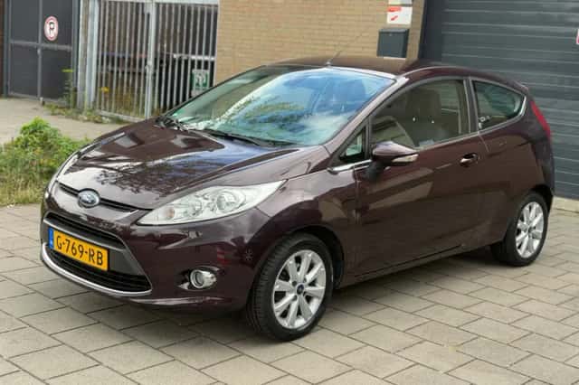 Ford Fiesta (2009) thumbnail 1