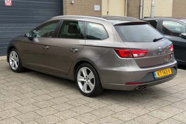SEAT Leon (2017) thumbnail 6