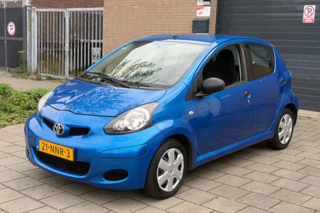 Toyota Aygo (2010) thumbnail 1