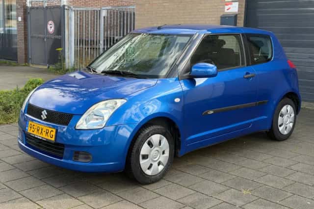 Suzuki Swift (2005) thumbnail 1