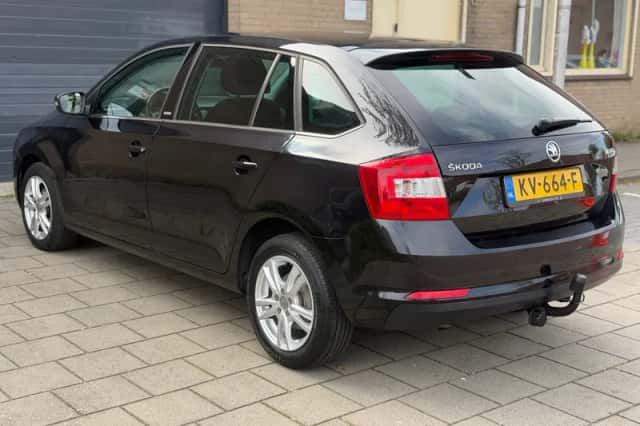 Škoda Rapid (2017) thumbnail 6