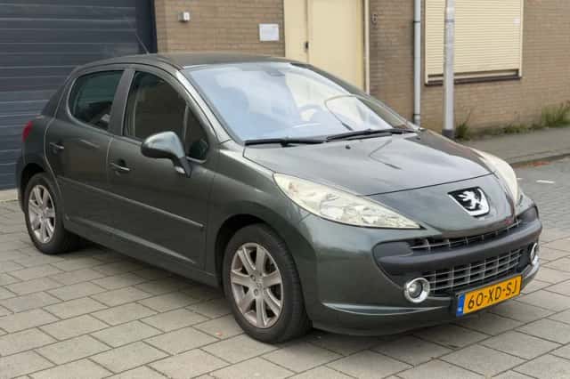 Peugeot 207 (2007) thumbnail 3