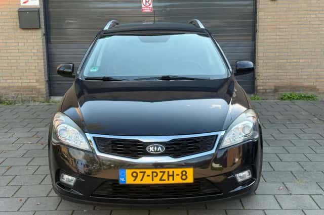 Kia Ceed (2011) thumbnail 2
