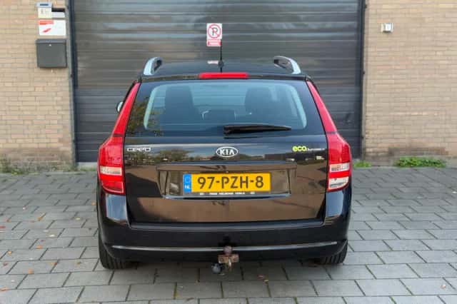 Kia Ceed (2011) thumbnail 5