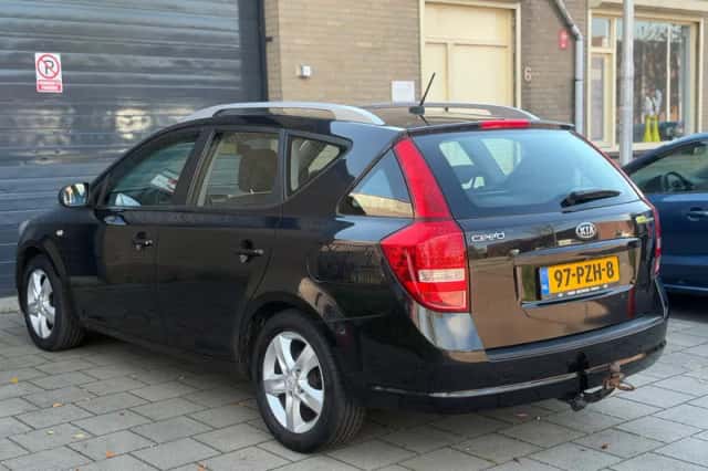 Kia Ceed (2011) thumbnail 6