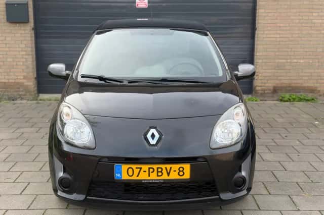 Renault Twingo (2011) thumbnail 2