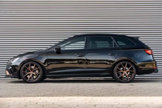 SEAT Leon (2019) thumbnail 4