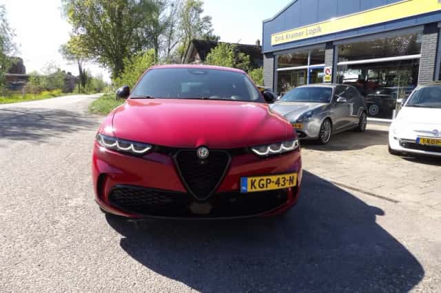 Alfa Romeo Tonale (2024) thumbnail 3