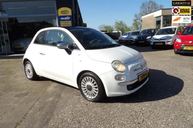 Fiat 500 (2011) thumbnail 2
