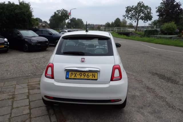 Fiat 500 (2017) thumbnail 4