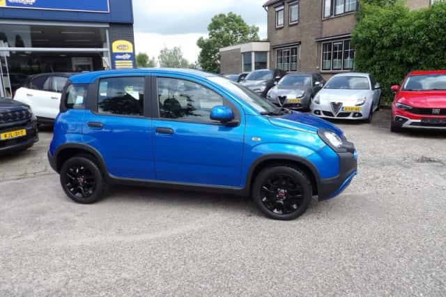 Fiat Panda (2023) thumbnail 2