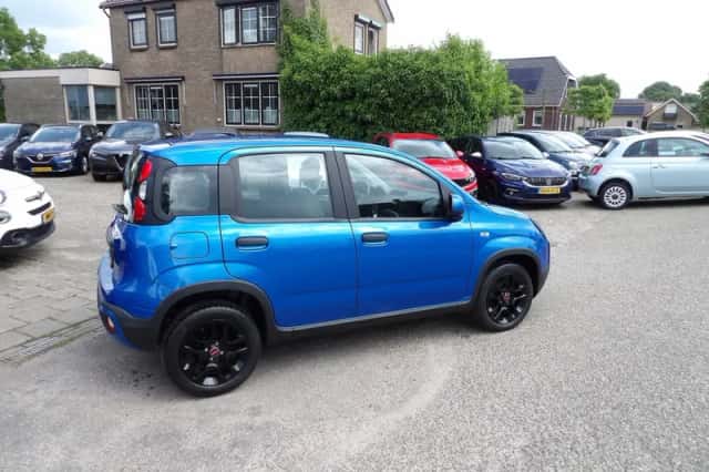 Fiat Panda (2023) thumbnail 3