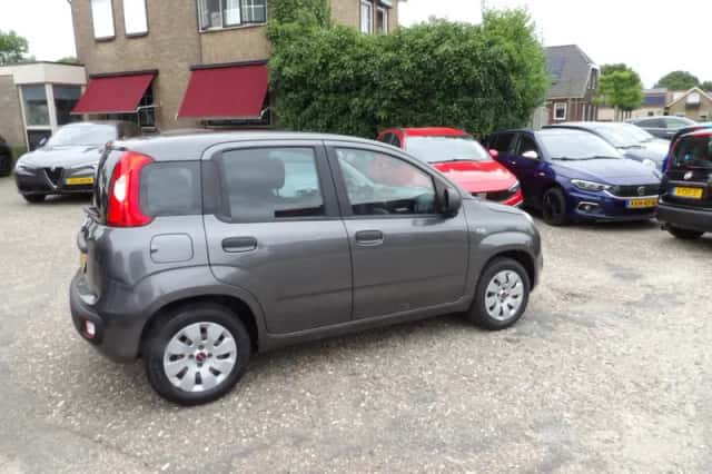 Fiat Panda (2018) thumbnail 4
