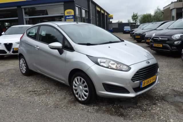 Ford Fiesta (2014) thumbnail 1