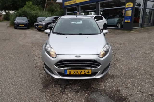 Ford Fiesta (2014) thumbnail 5
